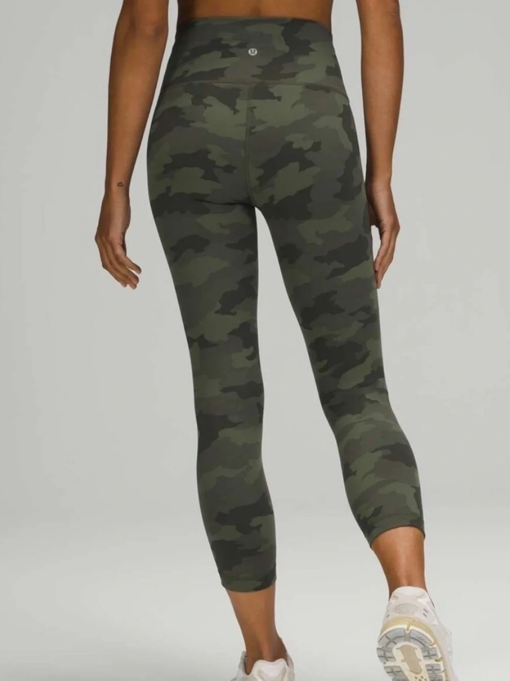 Lululemon wunder train crop legging 23” heritage camo green